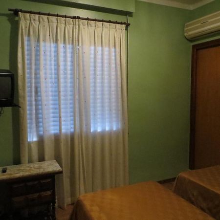 Carlet Hostal Vera الغرفة الصورة